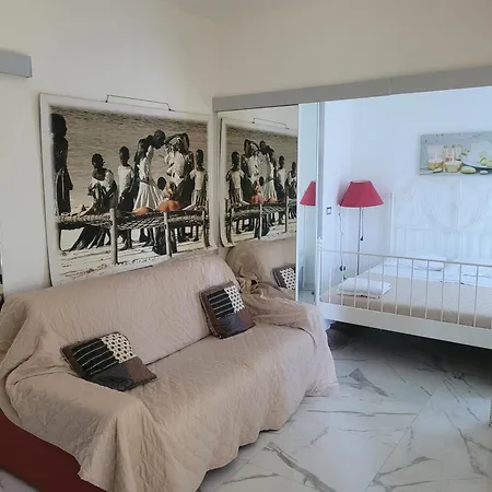 Angelina Front Appartement